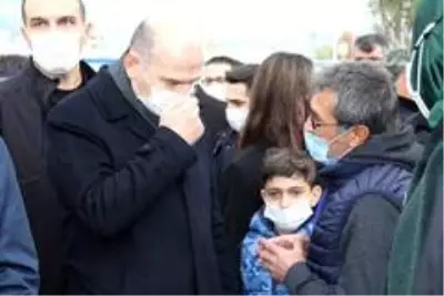 Süleyman Soylu, İzmir'de konteyner kenti ziyaret etti Süleyman Soylu, İzmir'de konteyner kenti ziyaret etti