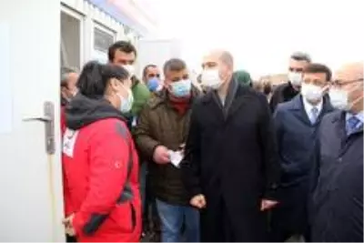 Süleyman Soylu, İzmir'de konteyner kenti ziyaret etti Süleyman Soylu, İzmir'de konteyner kenti ziyaret etti