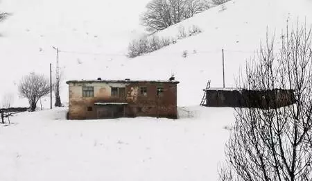 Tunceli'de 132 köy yolu kardan kapandı Tunceli'de 132 köy yolu kardan kapandı