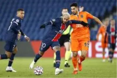 Medipol Başakşehir, deplasmanda Fransız ekibi Paris Saint Germain'e 5-1 mağlup oldu Medipol Başakşehir, deplasmanda Fransız ekibi Paris Saint Germain'e 5-1 mağlup oldu