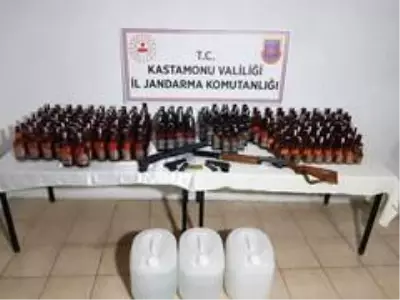 Son dakika haber | Ürettikleri kaçak içkileri otel odasında koltuğun altında saklarken yakalandılar Son dakika haber | Ürettikleri kaçak içkileri otel odasında koltuğun altında saklarken yakalandılar