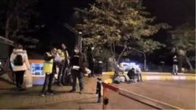 Son dakika haber: Yemekten zehirlenen 200 işçi hastaneye kaldırıldı Son dakika haber: Yemekten zehirlenen 200 işçi hastaneye kaldırıldı