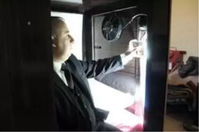 600 ton yük taşıyabilen deprem ranzası üretti 600 ton yük taşıyabilen deprem ranzası üretti