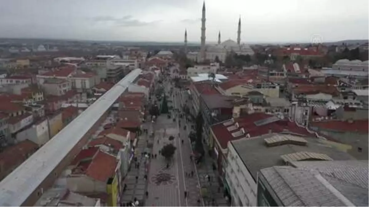 Son dakika haberleri... Bakan Koca'nın uyardığı Edirne'de vatandaşlar 'evde kal' çağrılarına uyuyor