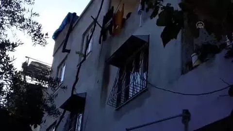 Bıçaklanarak öldürülen kişinin evi kundaklandı Bıçaklanarak öldürülen kişinin evi kundaklandı