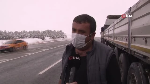 Doğu Anadolu'da karla mücadele çalışmaları sürüyor