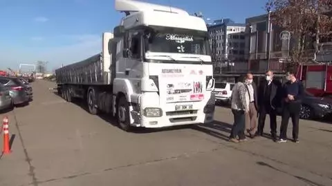 İHH Zonguldak'tan Suriye'deki ihtiyaç sahiplerine 28 ton kömür yardımı İHH Zonguldak'tan Suriye'deki ihtiyaç sahiplerine 28 ton kömür yardımı