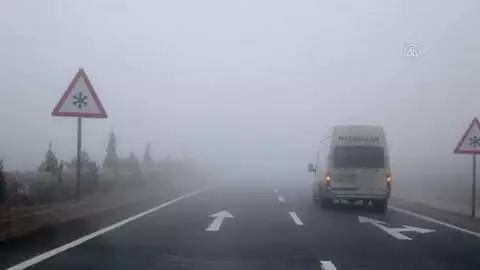 KASTAMONU - Sis ulaşımı olumsuz etkiliyor