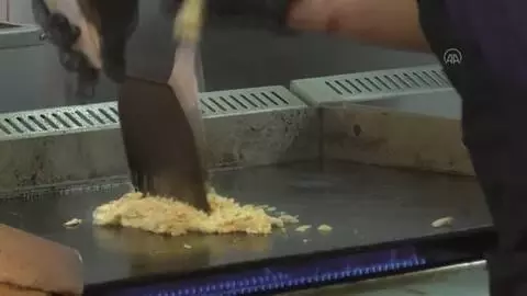 Kolombiya'daki restoran hamburgeri gerçek altınla yapıyor Kolombiya'daki restoran hamburgeri gerçek altınla yapıyor