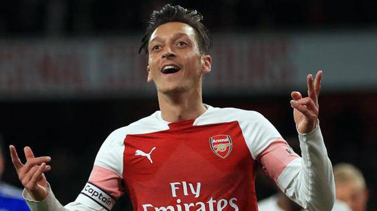 Mesut Özil'den F.Bahçelileri heyecanlandıran paylaşım! Videodaki detay dikkat çekti