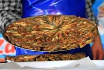 Pandemi ile birlikte talepler değişti, balıklar pişirilerek evlere servis edilmeye başlandı Pandemi ile birlikte talepler değişti, balıklar pişirilerek evlere servis edilmeye başlandı
