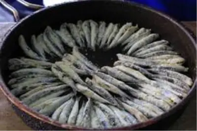 Pandemi ile birlikte talepler değişti, balıklar pişirilerek evlere servis edilmeye başlandı Pandemi ile birlikte talepler değişti, balıklar pişirilerek evlere servis edilmeye başlandı