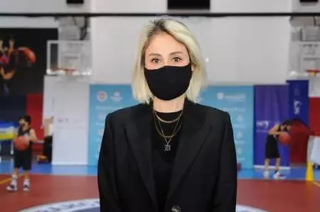 Savaşın çocuklarının yüzü basketbol ile güldü Savaşın çocuklarının yüzü basketbol ile güldü