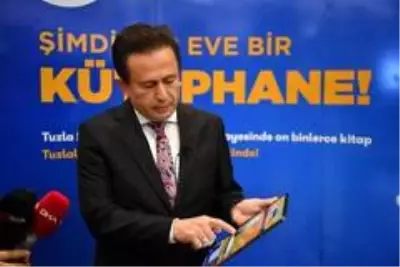 Tuzla'da 23 bin kitap, vatandaşın 'evine' geldi Tuzla'da 23 bin kitap, vatandaşın 'evine' geldi