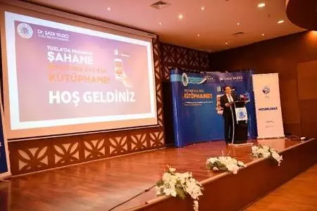 Tuzla'da 23 bin kitap, vatandaşın 'evine' geldi Tuzla'da 23 bin kitap, vatandaşın 'evine' geldi