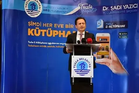 Tuzla'da 23 bin kitap, vatandaşın 'evine' geldi Tuzla'da 23 bin kitap, vatandaşın 'evine' geldi