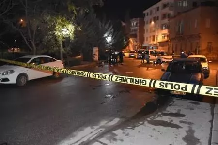 Son dakika haberleri... 2 gün önce kavga ettiği kişinin önünü kesip, tabancayla vurdu