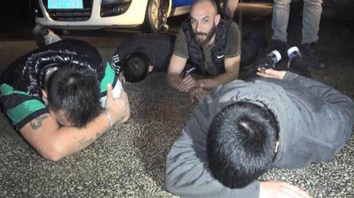 25 kilometrelik kovalamaca sonucu yakalanan sürücünün 5 günde 3'üncü kez uyuşturucudan yakalandığı öğrenildi
