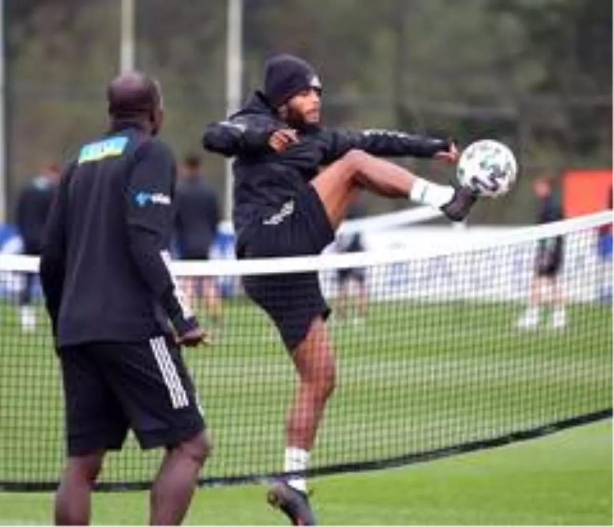 Beşiktaş 2 eksikle hazırlıklarına devam etti