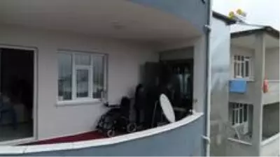 Son dakika genel: Çocuklarının yardımıyla dışarı çıkabilen engelliye asansör yapıldı Son dakika genel: Çocuklarının yardımıyla dışarı çıkabilen engelliye asansör yapıldı