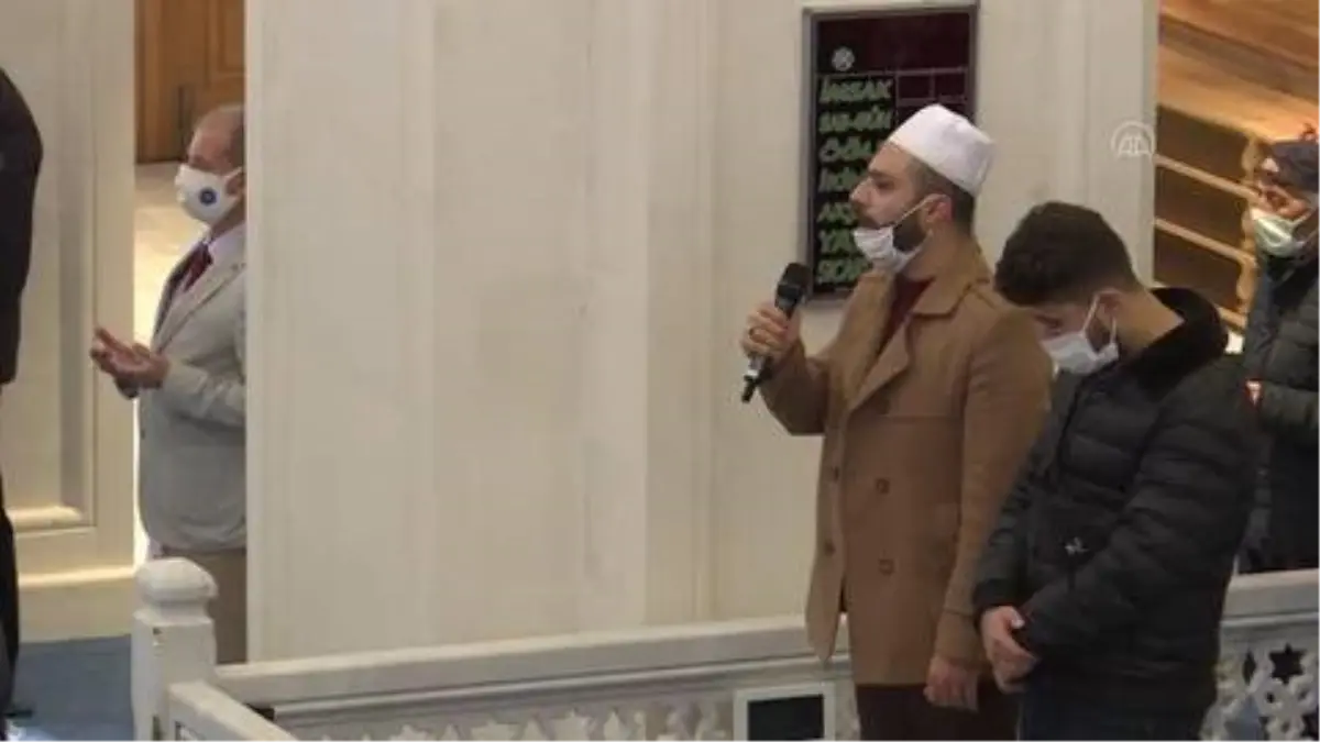 Cuma namazı sonrası yağmur duası yapıldı