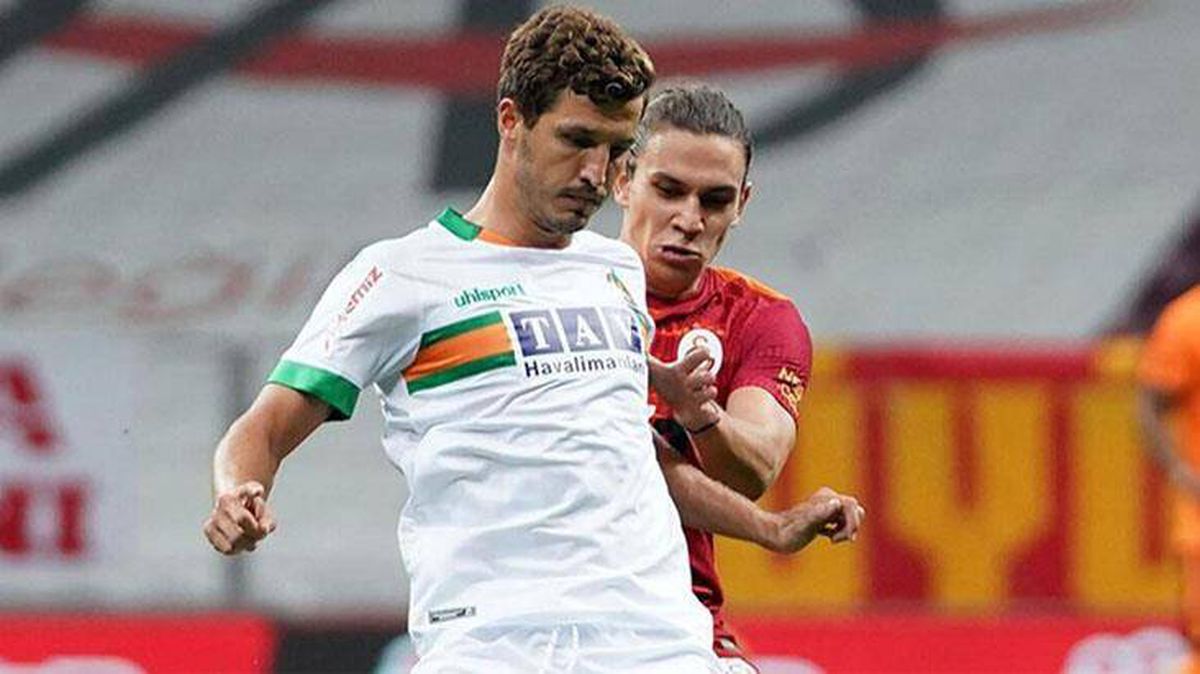 Galatasaray, Alanyasporlu Salih Uçan ile anlaşma sağladı
