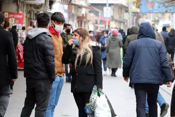 Gaziantep'te, çarşıda yoğunluk