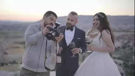 Gelin ve damat fotoğraflarıyla katılığı yarışmadan, birincilikle döndü Gelin ve damat fotoğraflarıyla katılığı yarışmadan, birincilikle döndü