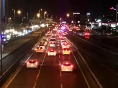 Muş'ta 56 saatlik kısıtlama başladı Muş'ta 56 saatlik kısıtlama başladı