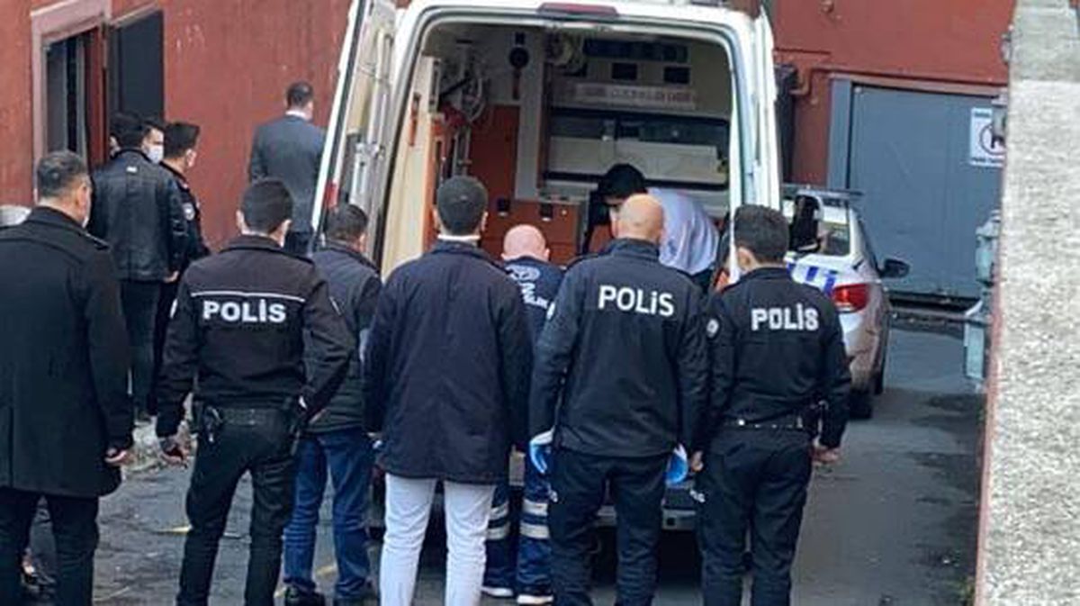 İstanbul'un göbeğinde dehşete düşüren olay! Poligon'da başına tek el ateş ederek intihar girişiminde bulundu
