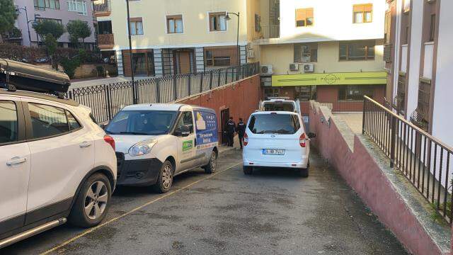 İstanbul'un göbeğinde dehşete düşüren olay! Poligon'da başına tek el ateş ederek intihar girişiminde bulundu