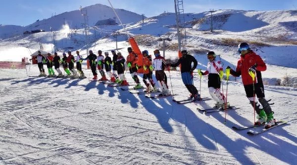 Kayak Federasyonu, FIS yarışlarıyla sezona Erzurum'da merhaba diyor