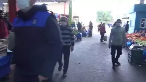İstanbul'da sokağa çıkma kısıtlaması öncesi hareketlilik İstanbul'da sokağa çıkma kısıtlaması öncesi hareketlilik