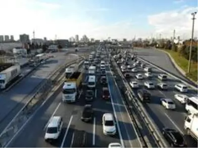 Muş'ta 56 saatlik kısıtlama başladı Muş'ta 56 saatlik kısıtlama başladı