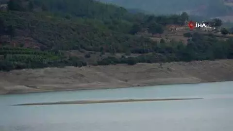 Kuraklık üreticileri korkutuyor Kuraklık üreticileri korkutuyor