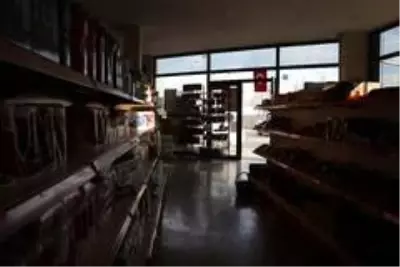 Pandemi döneminde SEDAŞ ekipleri elektriği kesti