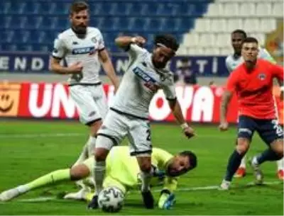 Kasımpaşa, sahasında Denizlispor'u 3-2 mağlup etti Kasımpaşa, sahasında Denizlispor'u 3-2 mağlup etti