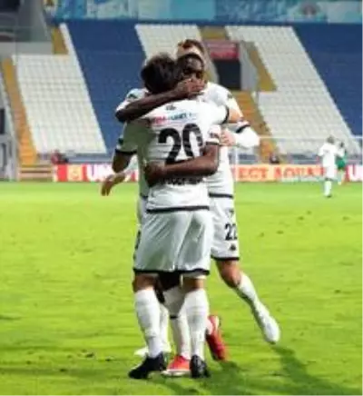 Kasımpaşa, sahasında Denizlispor'u 3-2 mağlup etti Kasımpaşa, sahasında Denizlispor'u 3-2 mağlup etti