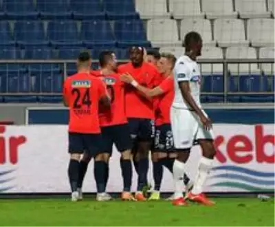 Kasımpaşa, sahasında Denizlispor'u 3-2 mağlup etti Kasımpaşa, sahasında Denizlispor'u 3-2 mağlup etti