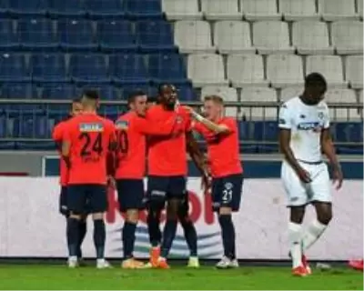 Kasımpaşa, sahasında Denizlispor'u 3-2 mağlup etti Kasımpaşa, sahasında Denizlispor'u 3-2 mağlup etti