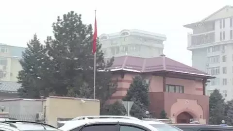 Türkiye'nin Bişkek Büyükelçisi Fırat, Kovid-19 salgınıyla mücadelede Türkiye'nin Kırgızistan'a desteğini değerlendirdi Türkiye'nin Bişkek Büyükelçisi Fırat, Kovid-19 salgınıyla mücadelede Türkiye'nin Kırgızistan'a desteğini değerlendirdi