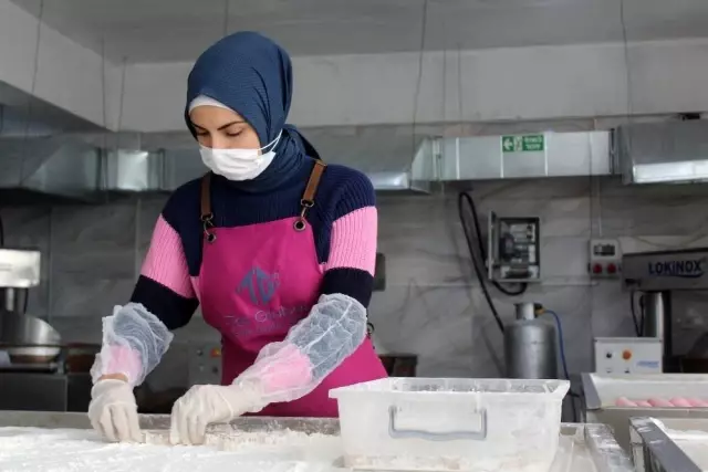 Türkiye'nin ilk mülteci kadın sanayicisi Türkiye'nin ilk mülteci kadın sanayicisi