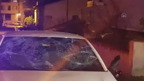 Ümraniye'de silahlı kavga: 3 yaralı Ümraniye'de silahlı kavga: 3 yaralı