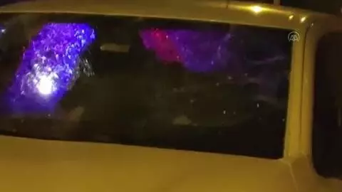 Ümraniye'de silahlı kavga: 3 yaralı Ümraniye'de silahlı kavga: 3 yaralı