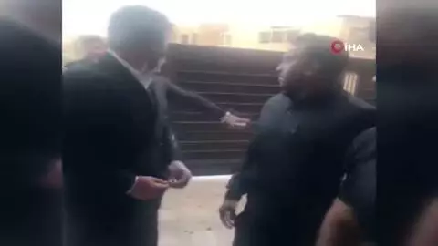 Ünlü Oyuncu Engin Altan Düzyatan, Pakistan'da Hayranlarıyla Buluştu