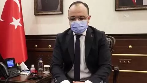 Elazığ Valisi Erkaya Yırık AA'nın 'Yılın Fotoğrafları' oylamasına katıldı Elazığ Valisi Erkaya Yırık AA'nın 'Yılın Fotoğrafları' oylamasına katıldı