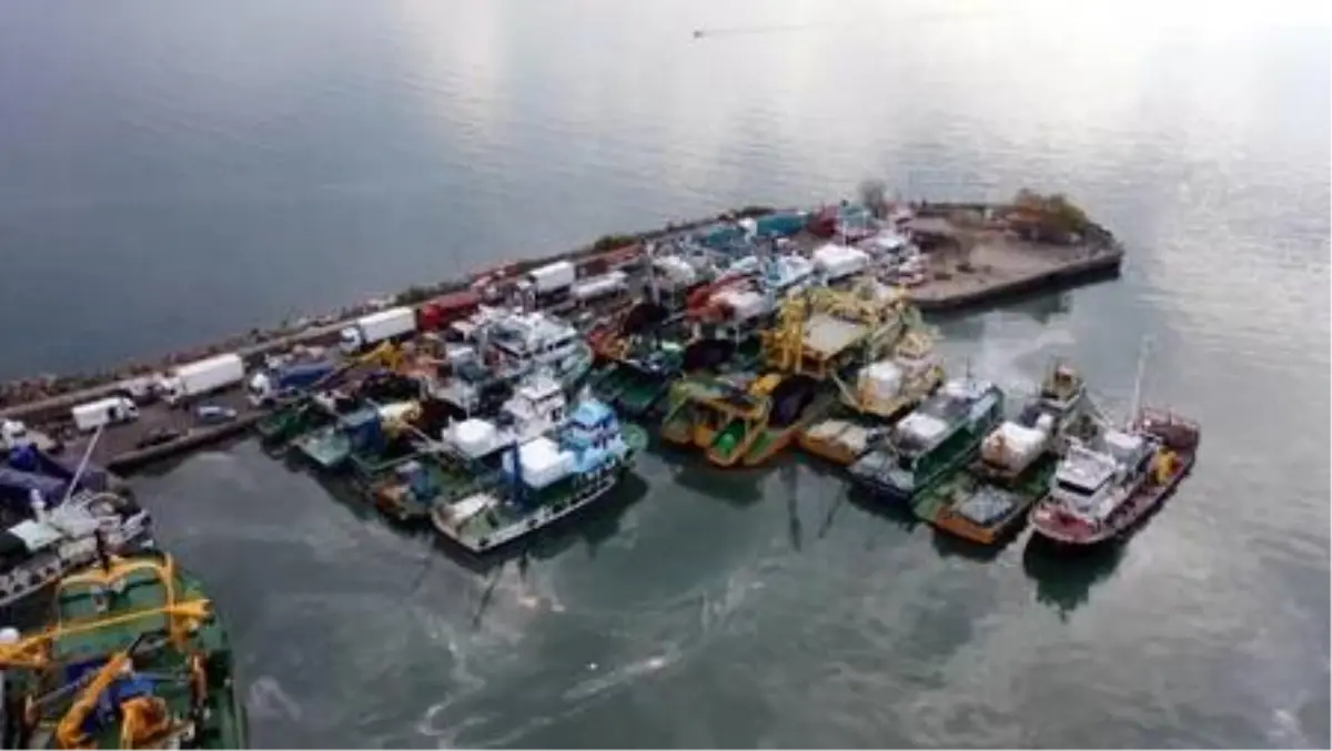 Zonguldak'ta boyu küçük hamsi avlayan 4 tekneye 200 bin lira ceza