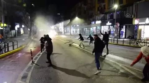 Arnavutluk'ta gergin protestolar devam ediyor