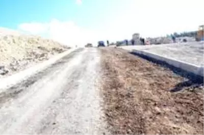 Emet Belediyesi yol yapım ve peyzaj çalışmaları Emet Belediyesi yol yapım ve peyzaj çalışmaları