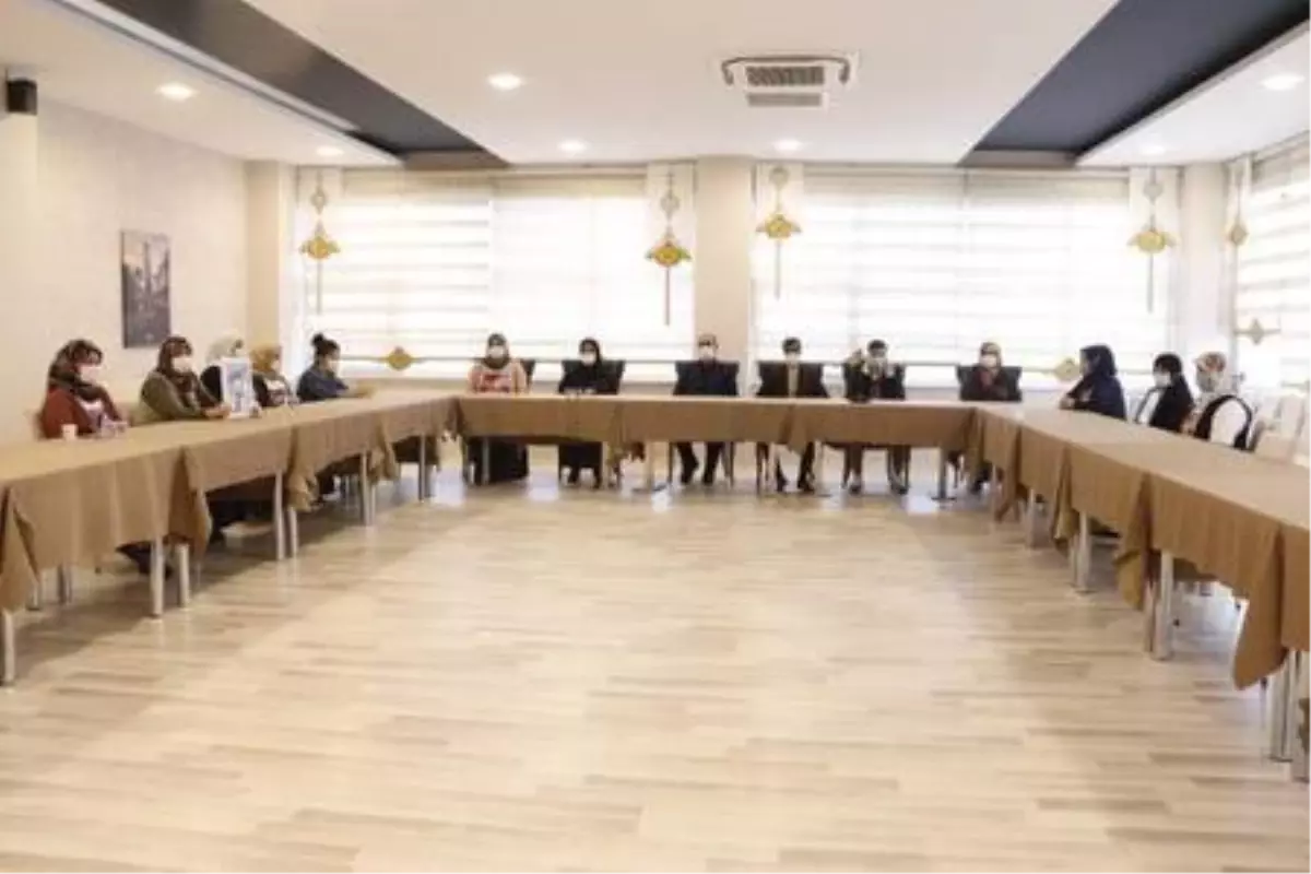 Evlat nöbetine kaldıkları otelde devam ettiler